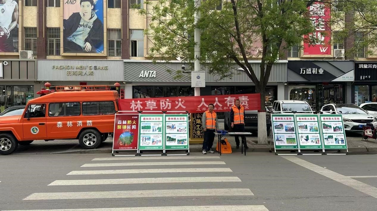 1748307146126043007.jpg auto