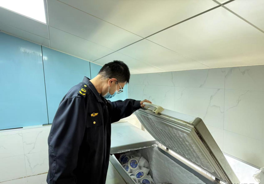 1765163285908019747.png auto